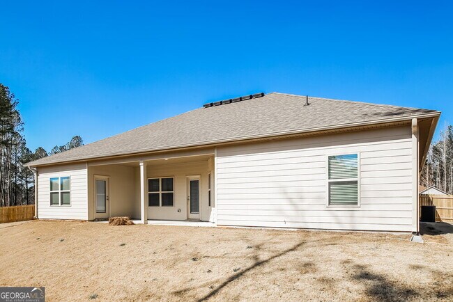 Building Photo - 250 Saddlechase Dr
