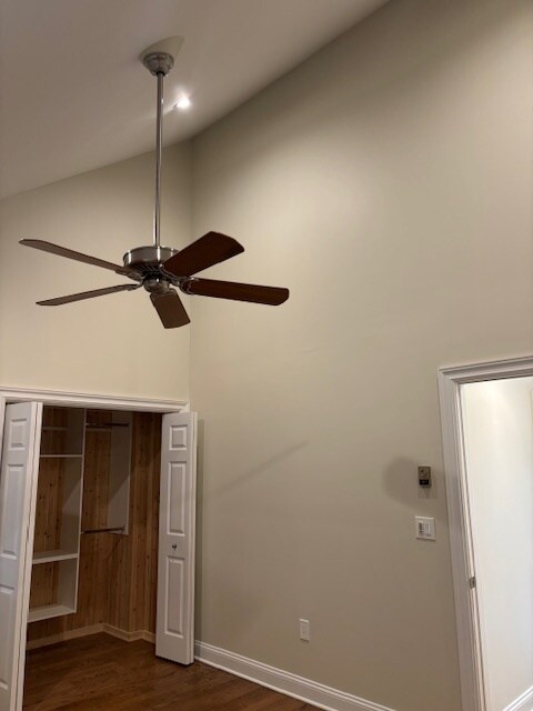 High Ceilings in Guest Bedroom - 15 River Rd