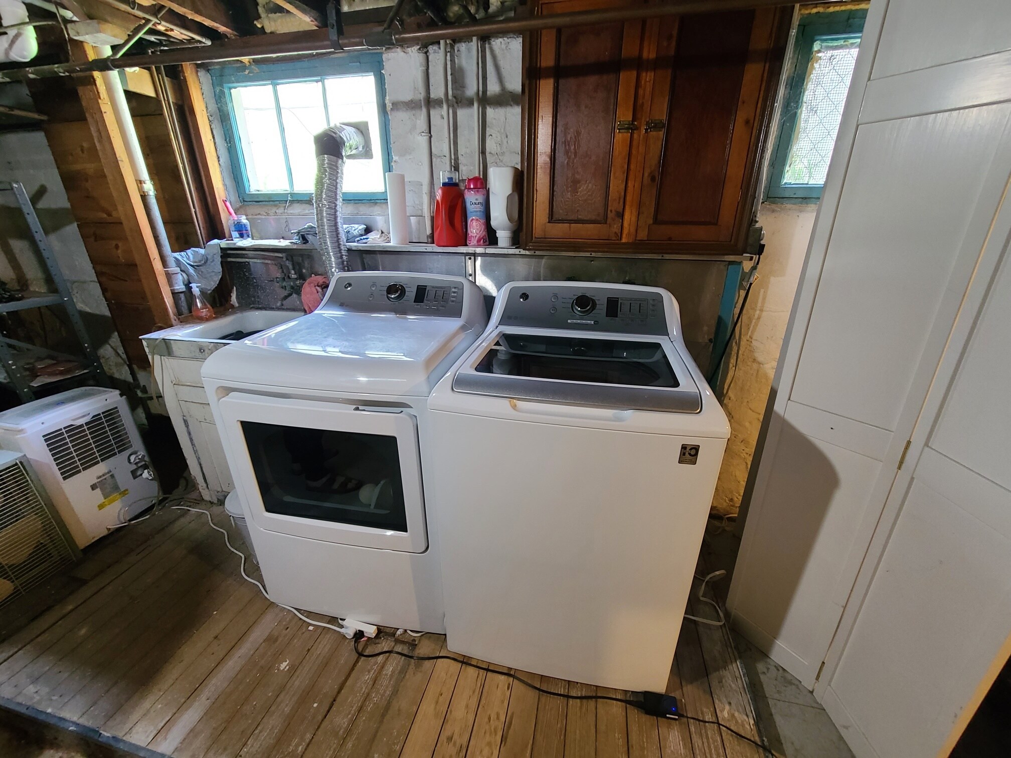 Building Photo - 8 Clark St