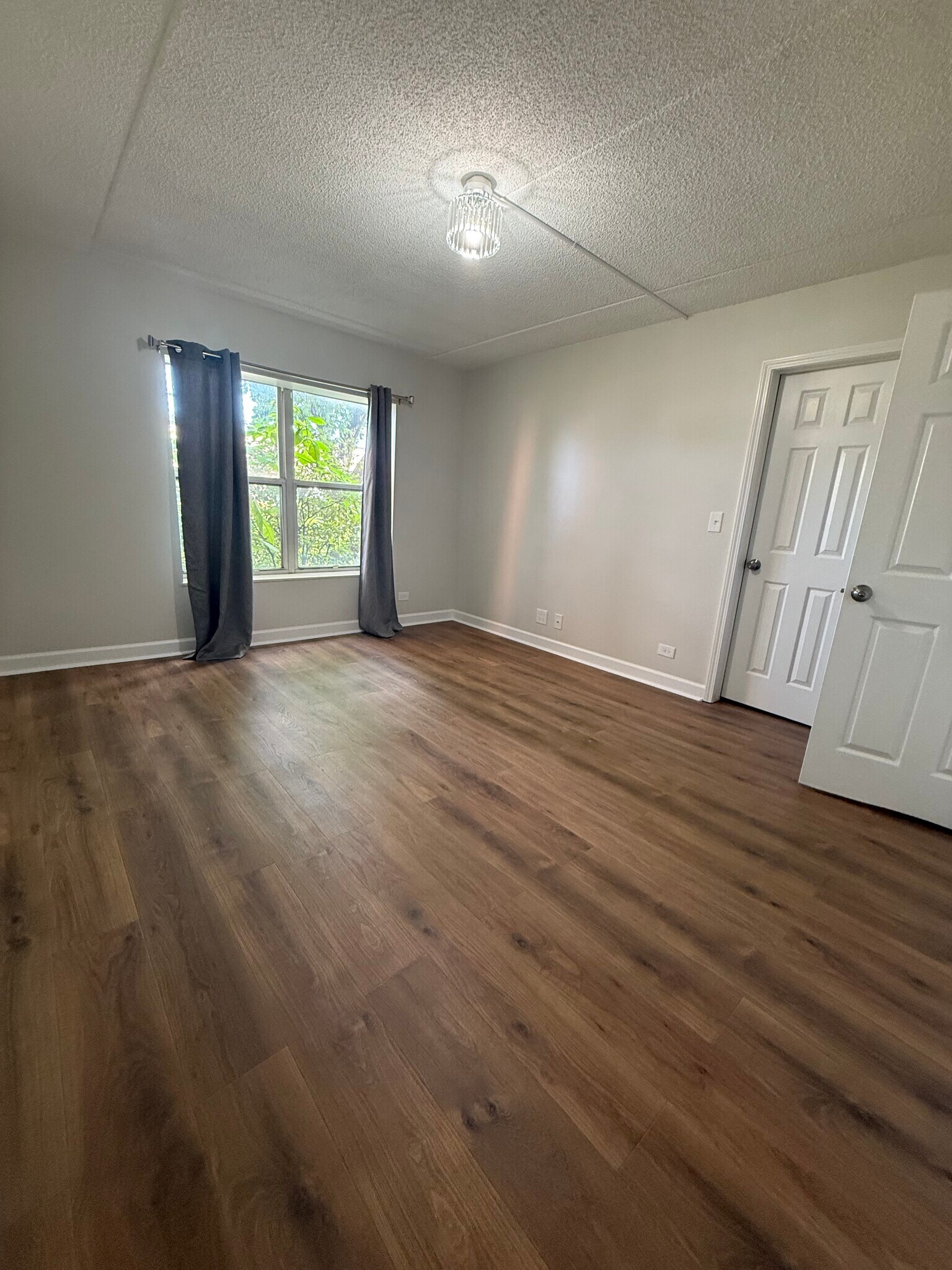 Bedroom - 4750 N Elston Ave