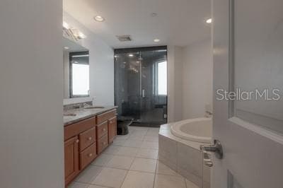Building Photo - 449 S 12th St