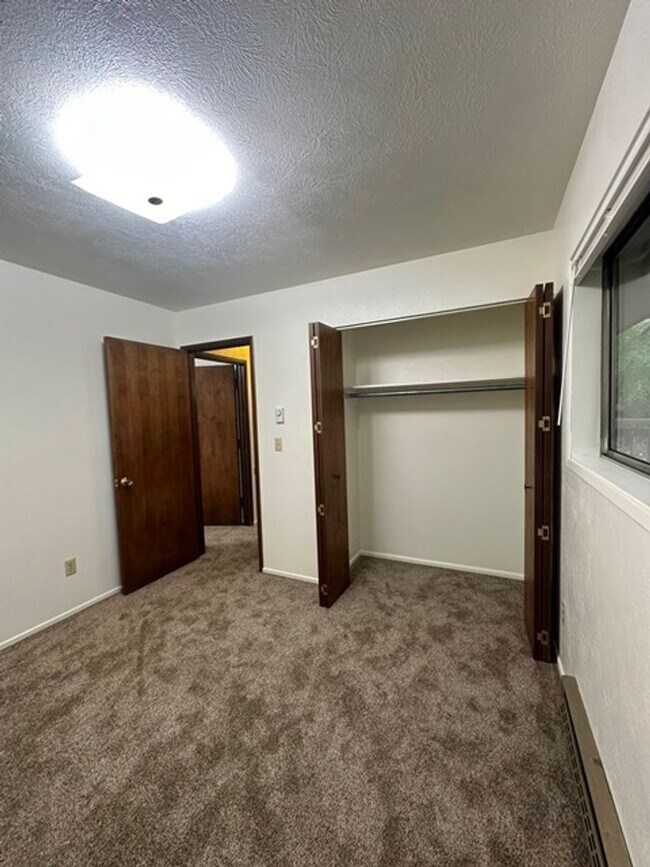 Building Photo - 118 N Williams Ave