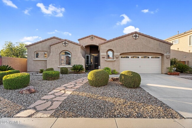 Building Photo - 10226 E Lakeview Ave