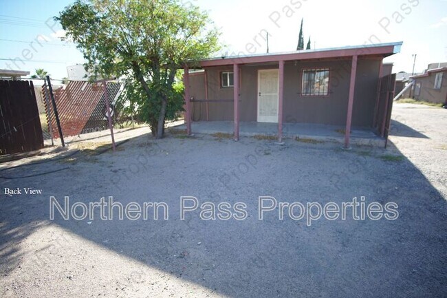 Building Photo - 7161 Dale Rd