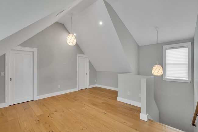 Building Photo - 27 Woodbine St