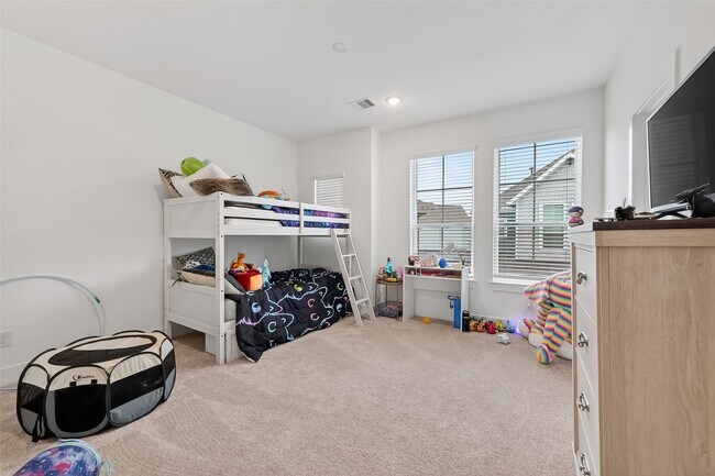 Building Photo - 15162 Post Oak Fls Dr