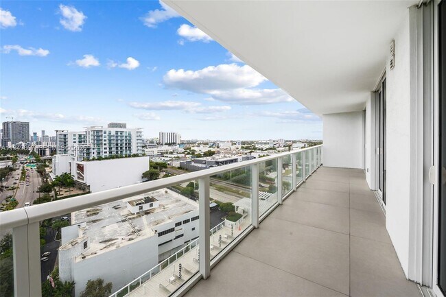 Building Photo - 4250 Biscayne Blvd