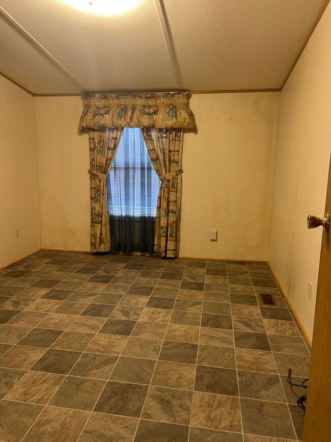 Building Photo - 511 Yost Rd