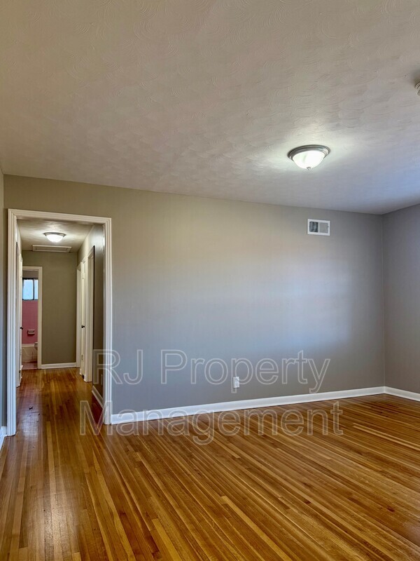 Building Photo - 1973 Tacoma Ave