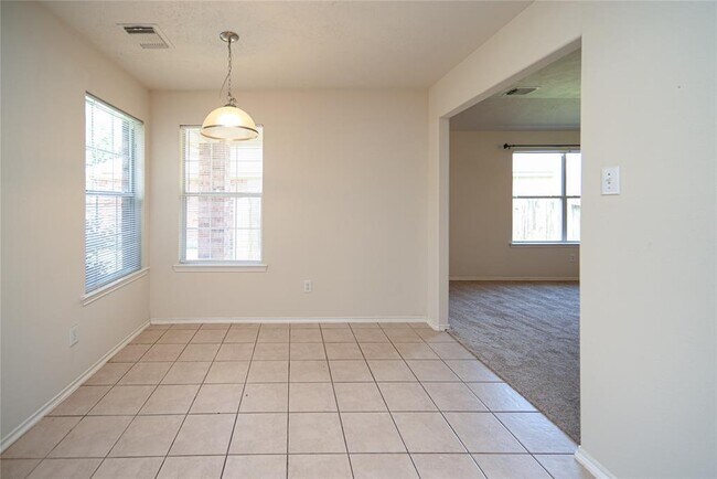 Building Photo - 1408 Sycamore Leaf Way