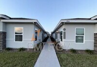 Building Photo - 1905 Stauffers St