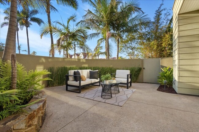 Building Photo - 411 Orange Ave