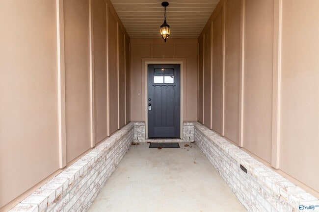 Building Photo - 17331 Fieldway Cir