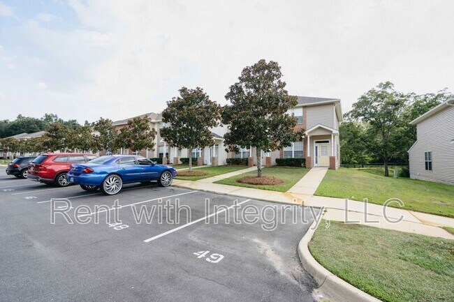 Building Photo - 3400 Old Bainbridge Rd