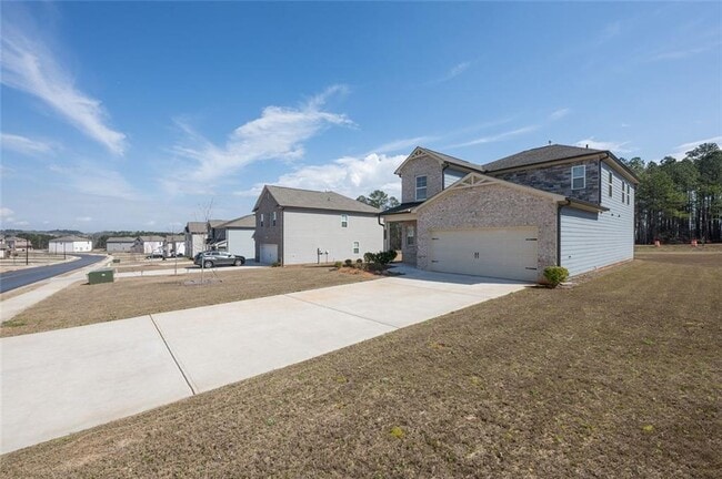 Building Photo - 895 Gelderland Dr