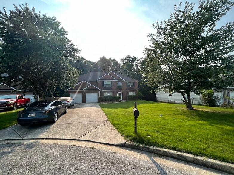 Building Photo - 4294 Defoors Farm Trl
