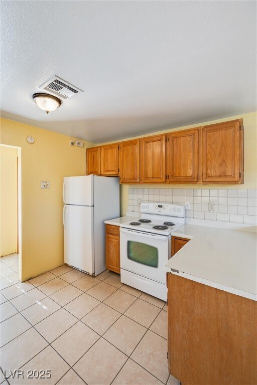 Building Photo - 203 Cimarron Ct
