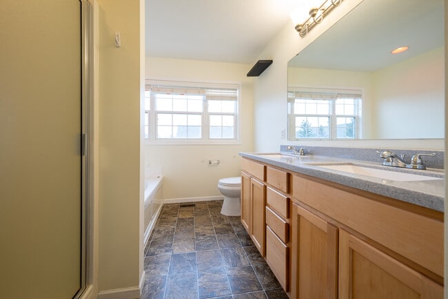 Building Photo - 15600 Tickseed Ln