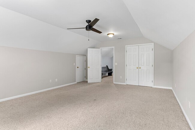 Building Photo - 142 Cherryfield Ln