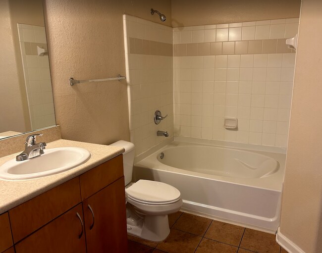 Building Photo - Gardens of Bridgehampton