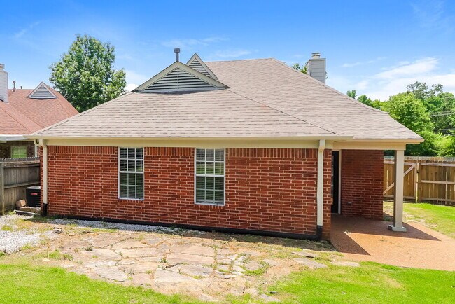 Building Photo - 2646 Breezy Ridge Trail