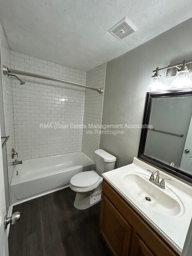 Building Photo - 12b Lisa Ln