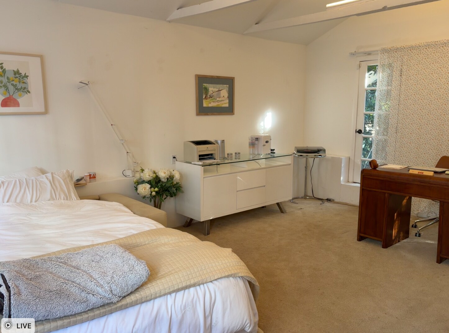 Cozy bedding and wall to wall carpet - 2026 N Oxford Ave