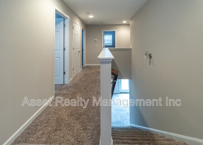 Building Photo - 8205 Zodiac Ln