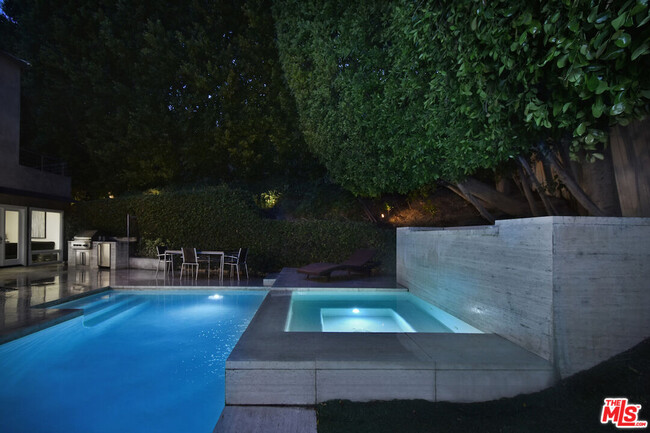 Building Photo - 4035 Pacheco Dr