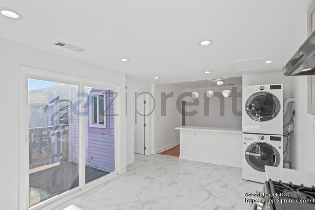 Building Photo - 1516 Magnolia St