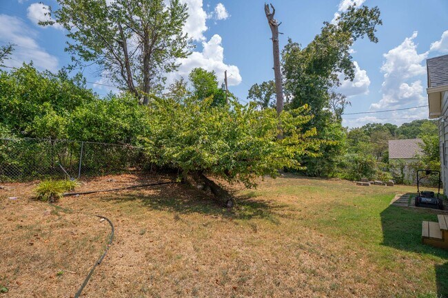 Building Photo - Cozy Updated Kingwood Home with 3 Bedrooms