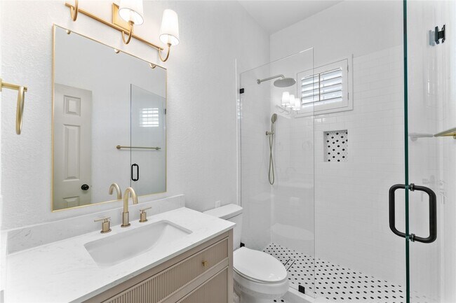Building Photo - 3316 Westover Dr