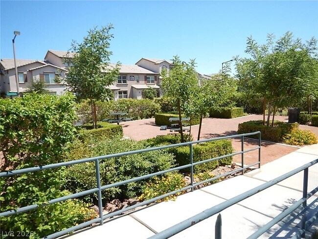 Building Photo - 11346 Bedford Commons Dr