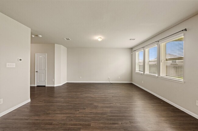 Building Photo - 3580 Cannon Dr