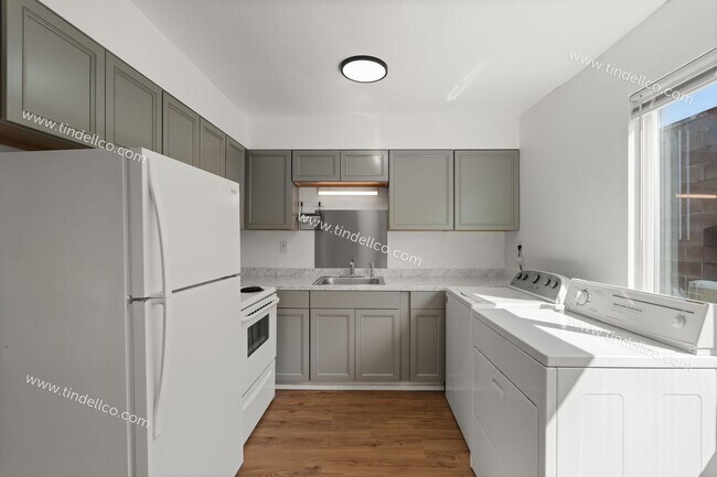 Building Photo - 6321 N Lombard St