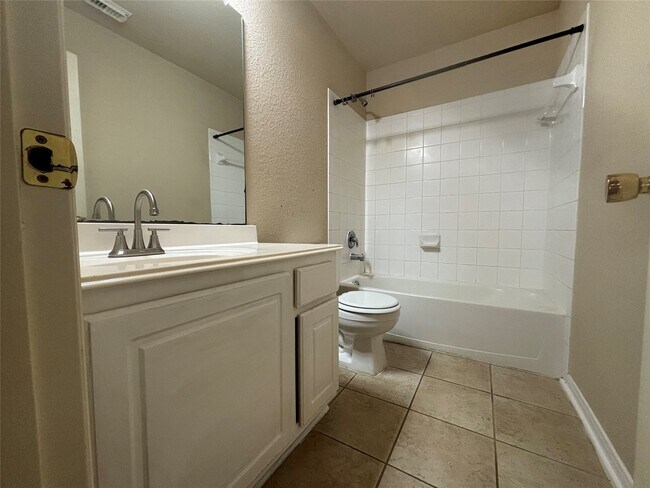 Building Photo - 2727 Chatford Hollow Ln