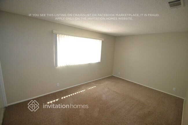 Building Photo - 519 Coot Ln