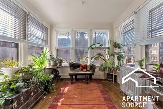 Building Photo - 1432 W Jonquil Ter