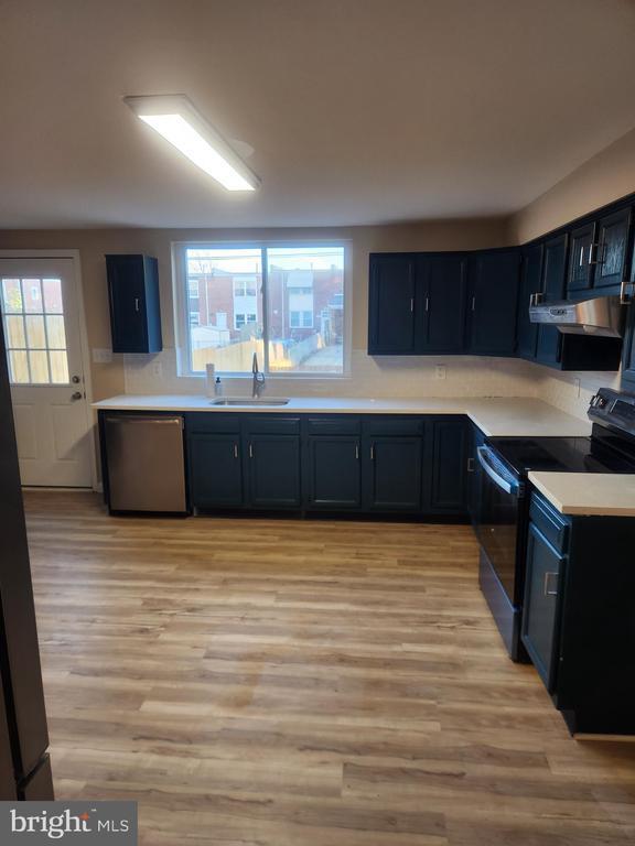 Building Photo - 8019 Gough St