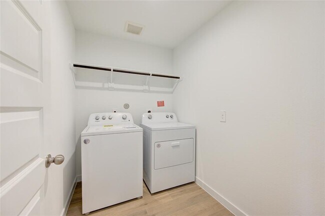 Building Photo - 30231 Belgrade Pk Ln