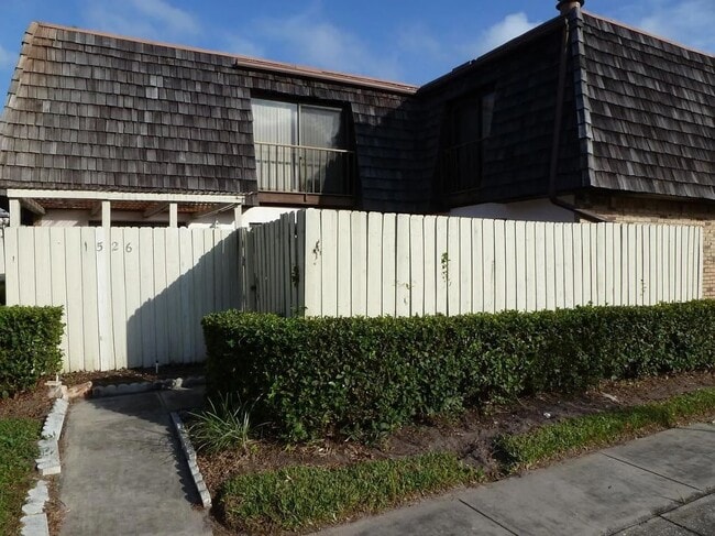 Building Photo - 1526 Winter Green Blvd