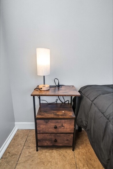 Building Photo - 45426 10th St W