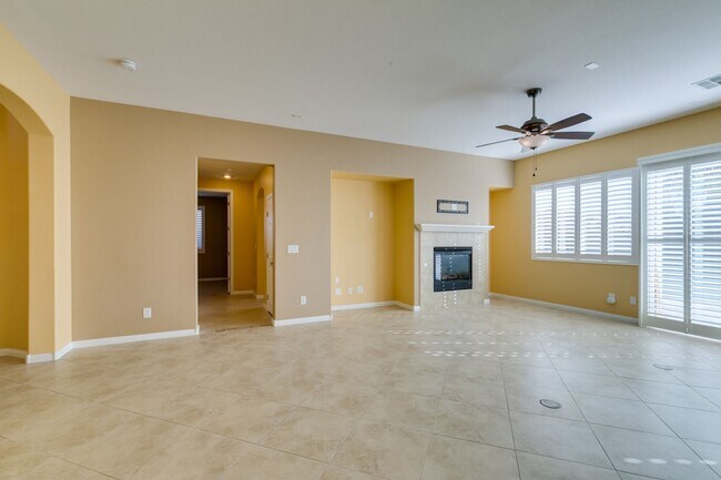 Building Photo - Beautiful Single-Story, 3 Bedroom Home on a Premium Corner Lot in NW!