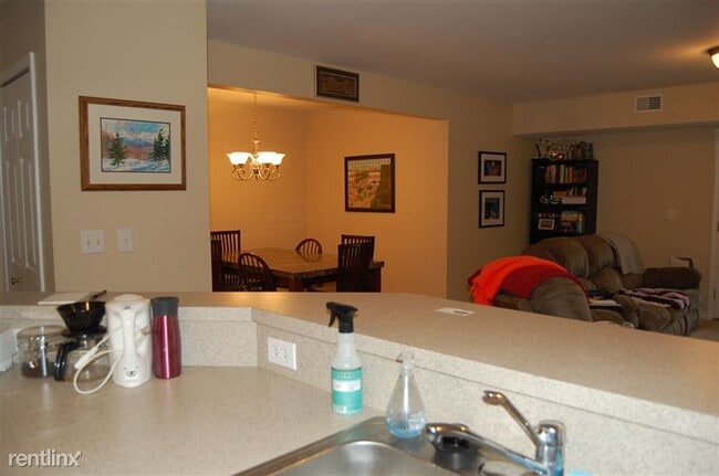 Building Photo - 2241 S Main St