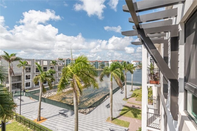 Building Photo - 4640 NW 84th Ave