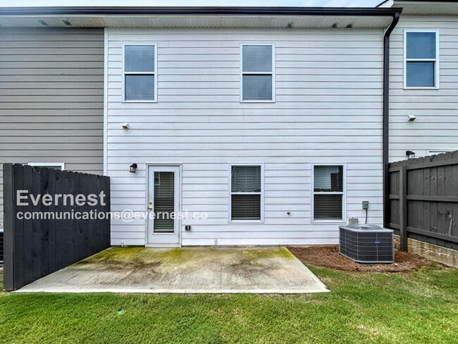 Building Photo - 4708 Fairfax Dr