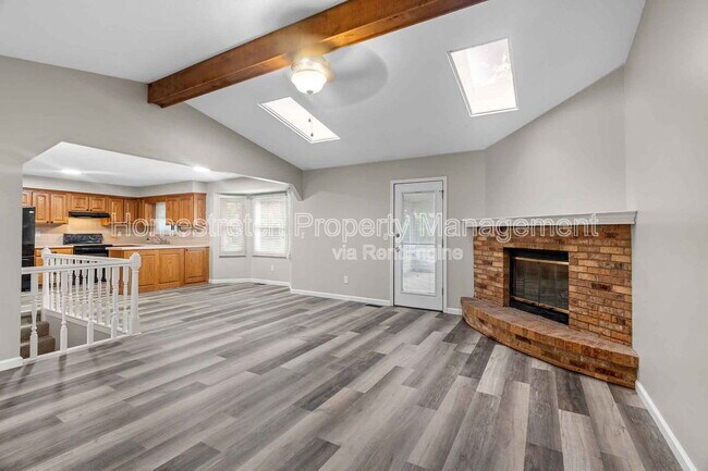Building Photo - 1117 Athena Way