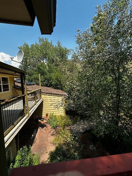 Building Photo - 2052 Apple Valley Rd