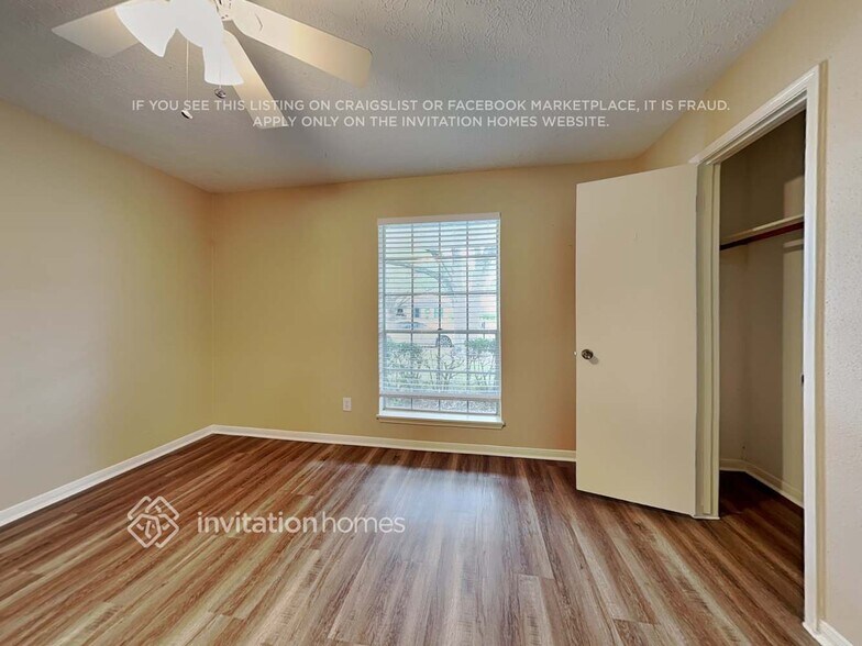 Building Photo - 4707 Lost Oak Dr