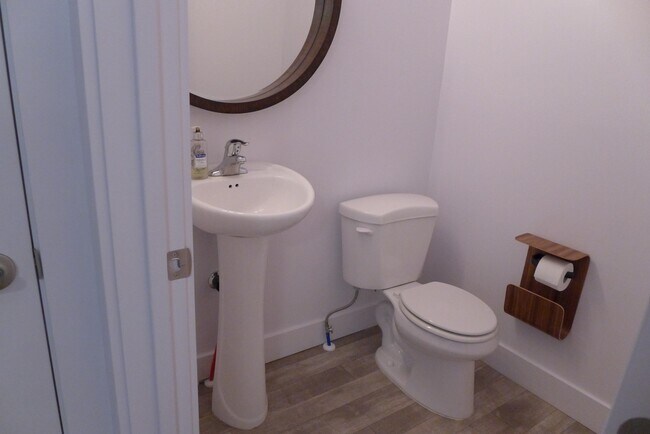 Building Photo - 1779 W Dalmeny Way